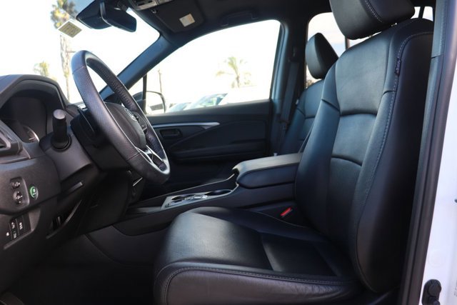 Used 2024 Honda Passport EX-L image 12