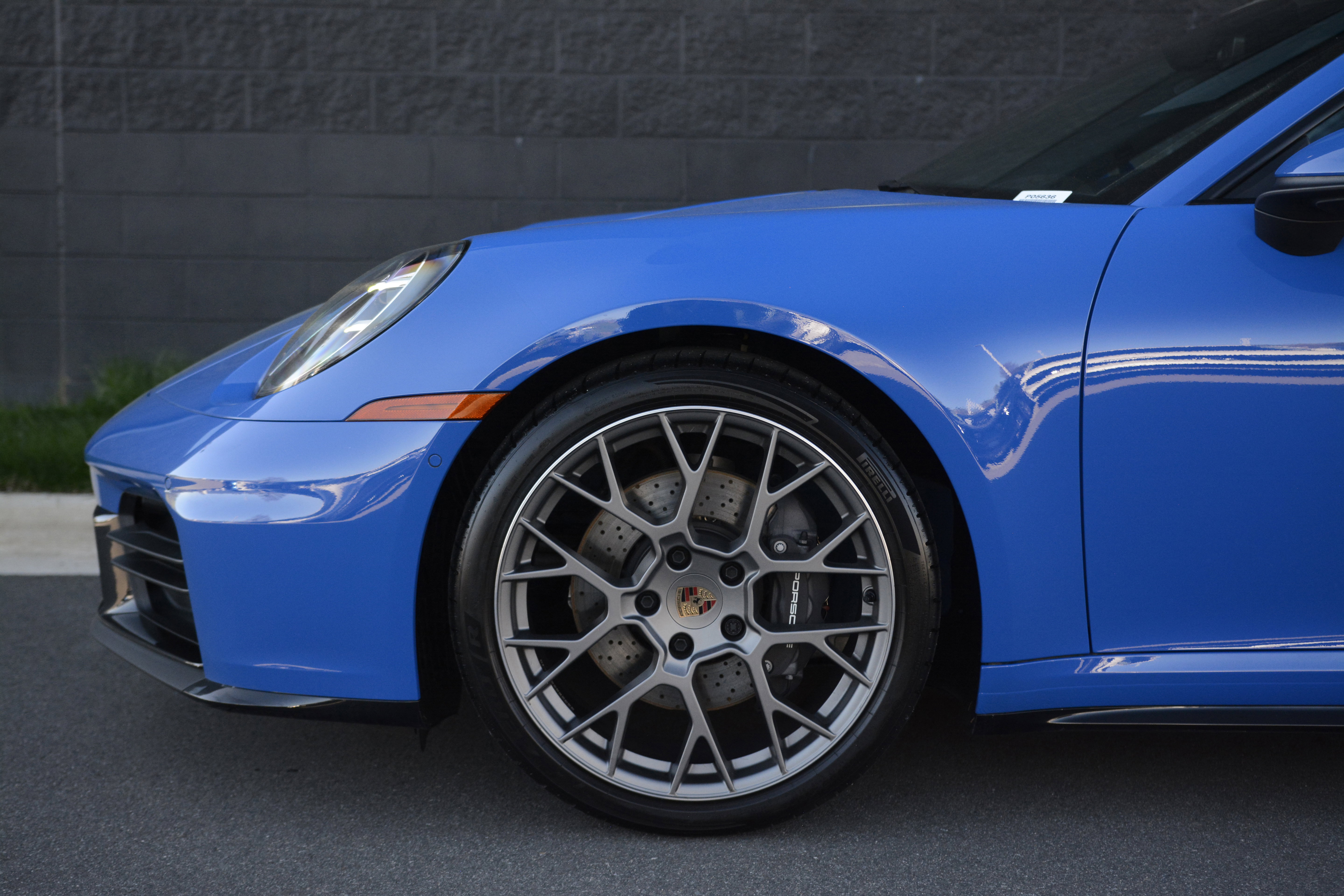 Certified 2025 Porsche 911 Carrera RWD image 30