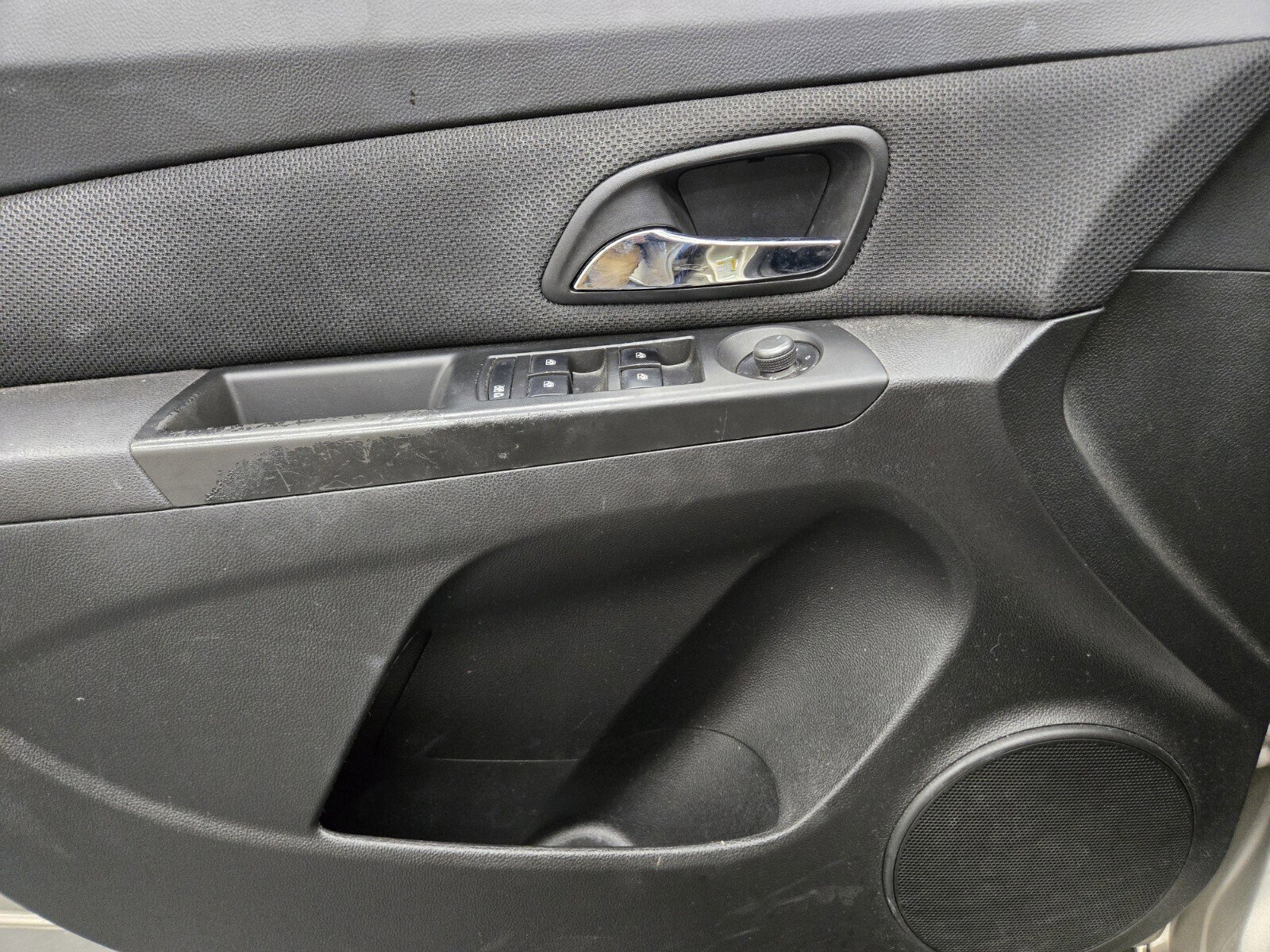 Used 2013 Chevrolet Cruze LT FWD image 14