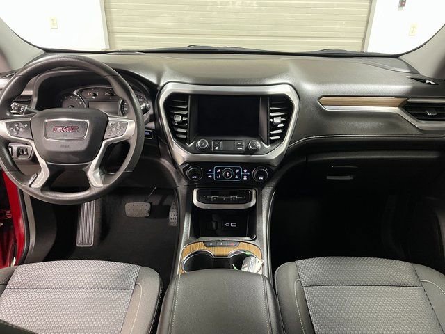 Used 2023 GMC Acadia SLE w/ Driver Convenience Package image 13