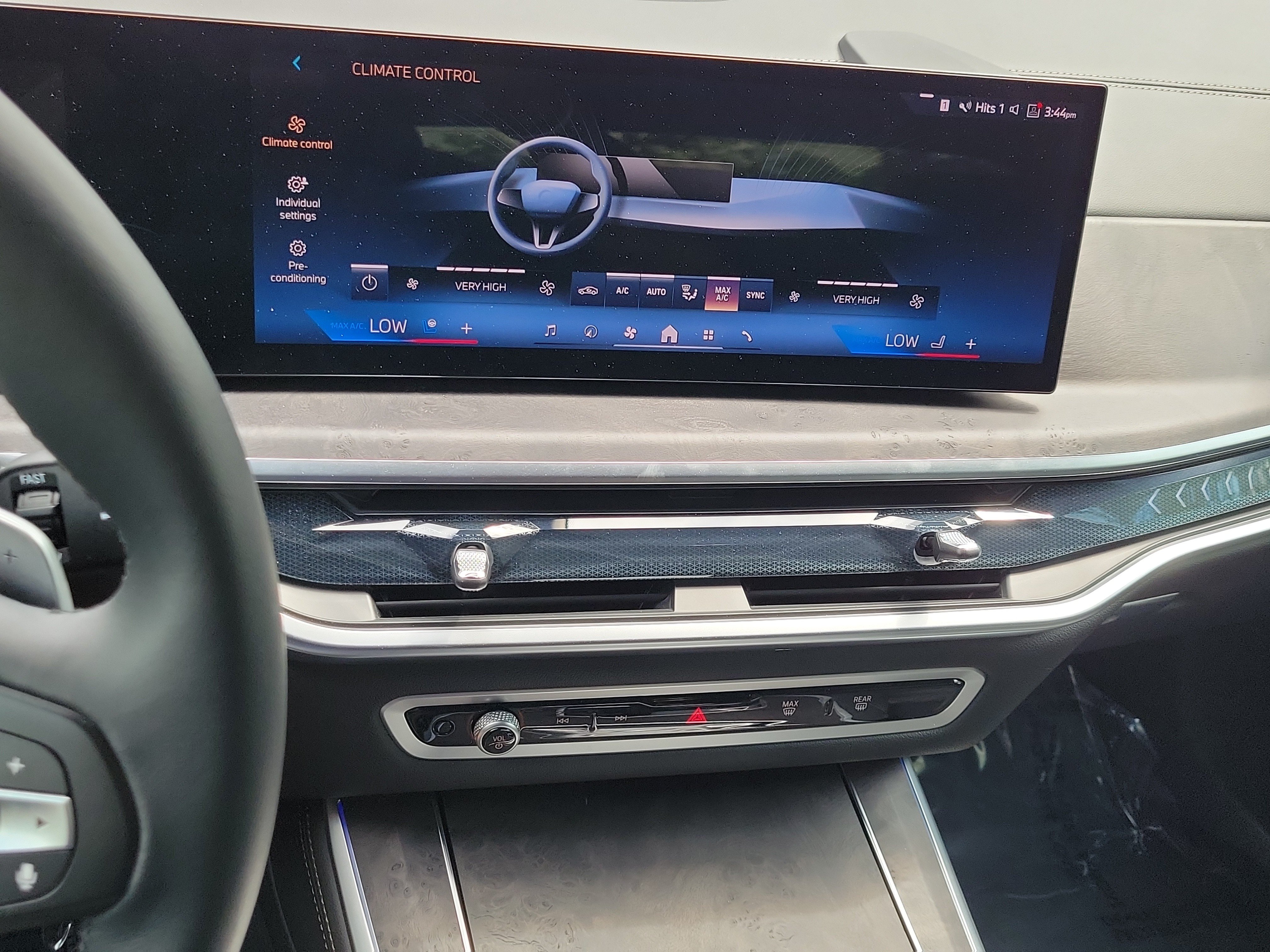 Certified 2025 BMW X5 sDrive40i w/ Climate Comfort Package RWD image 20