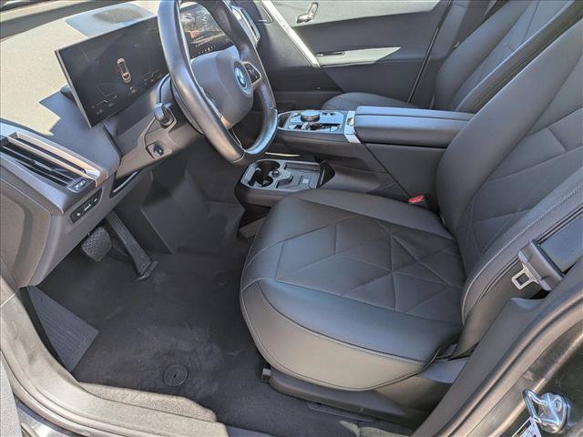 Used 2024 BMW iX xDrive50 w/ Convenience Package AWD/4WD image 17