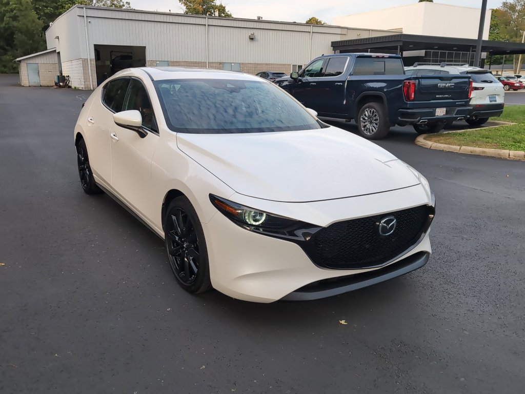 Used 2021 MAZDA MAZDA3 s AWD/4WD image 2
