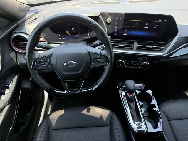 Certified 2024 Chevrolet Trax RS w/ Sunroof Package FWD image 13