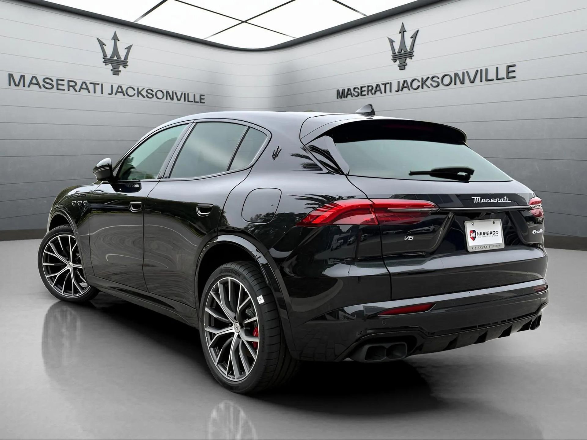 New 2026 Maserati Grecale Modena image 3