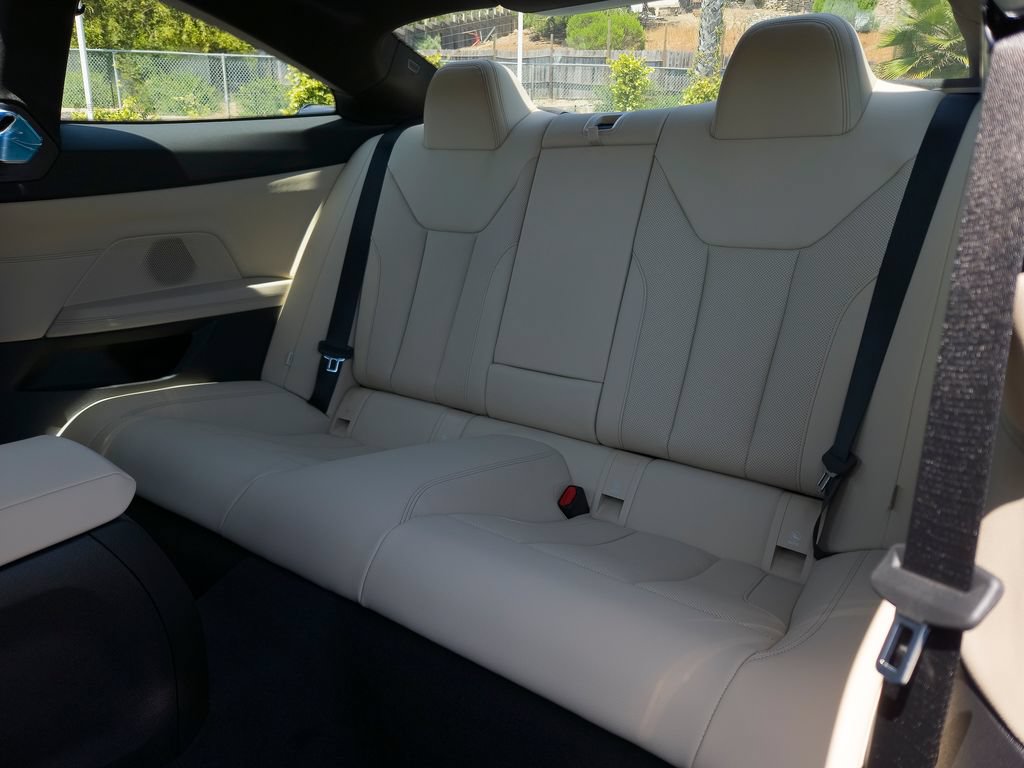 New 2026 BMW 430i Coupe w/ M Sport Package RWD image 9