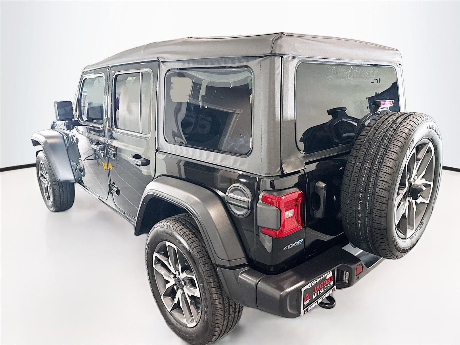 Used 2025 Jeep Wrangler Unlimited Sport S 4xe w/ Convenience Group AWD/4WD image 26
