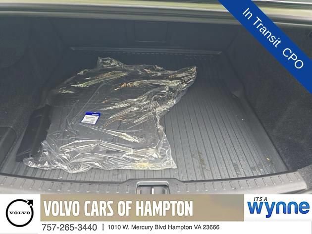 Used 2025 Volvo S60 B5 Core AWD/4WD image 11