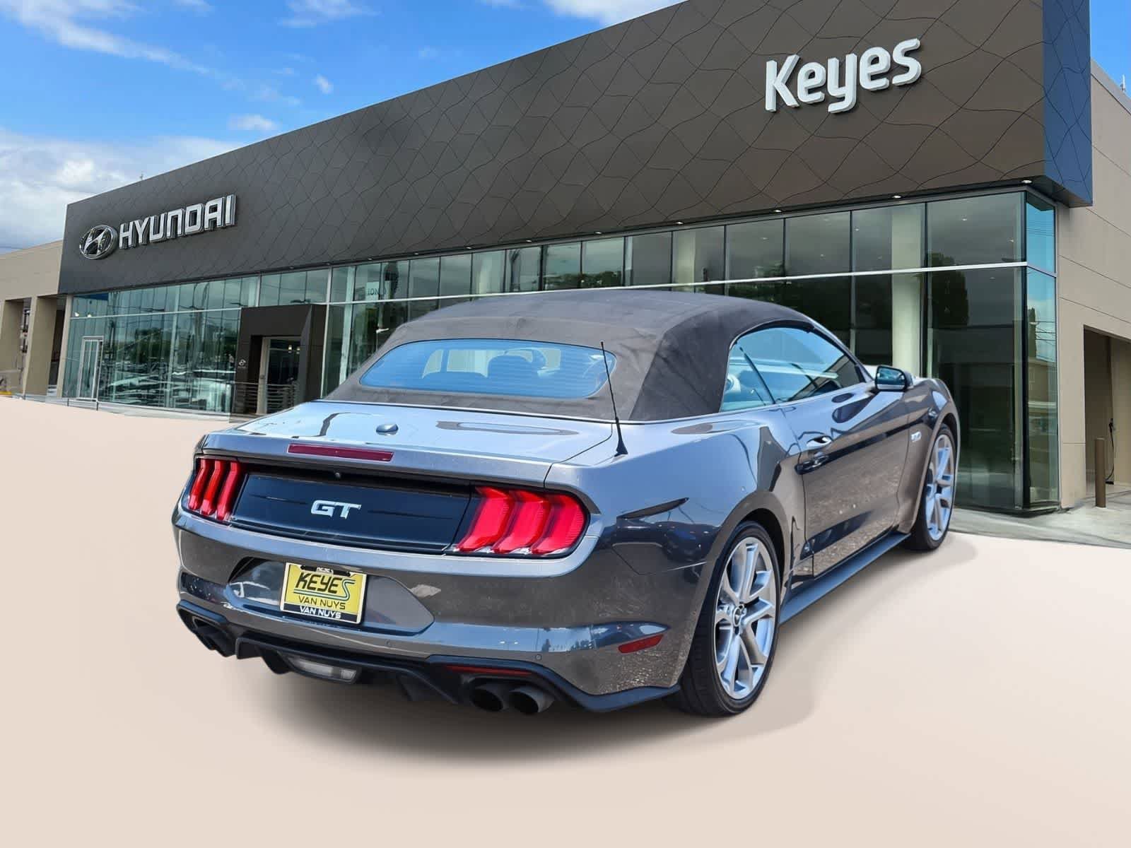 Used 2019 Ford Mustang GT Premium w/ Equipment Group 401A RWD image 4