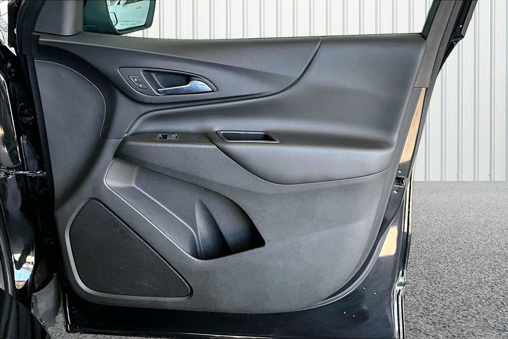 Used 2022 Chevrolet Equinox LT AWD/4WD image 18
