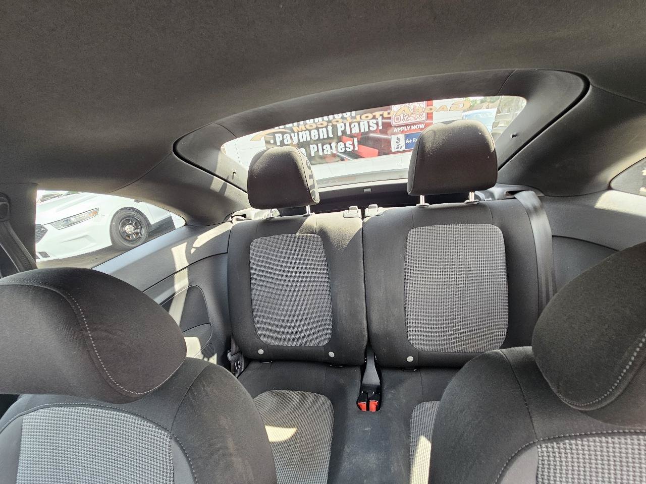 Used 2017 Volkswagen Beetle 1.8T S FWD image 21