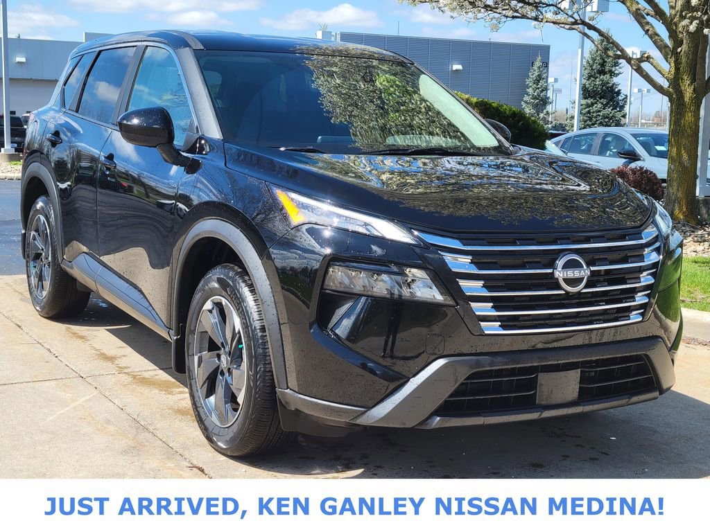 Certified 2026 Nissan Rogue SV AWD/4WD image 1