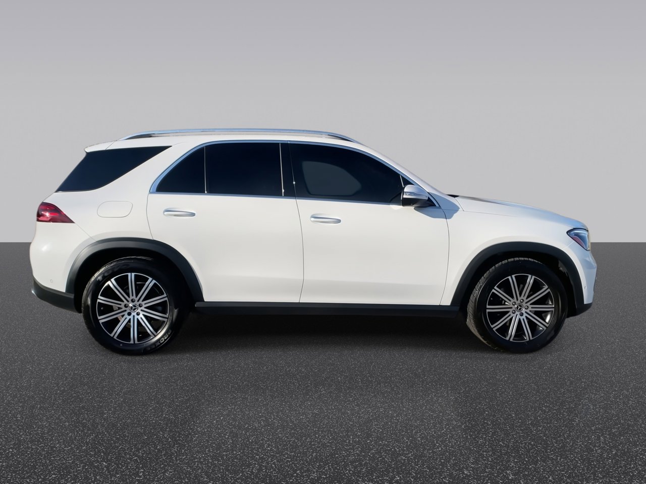 Used 2024 Mercedes-Benz GLE 350 4MATIC image 10