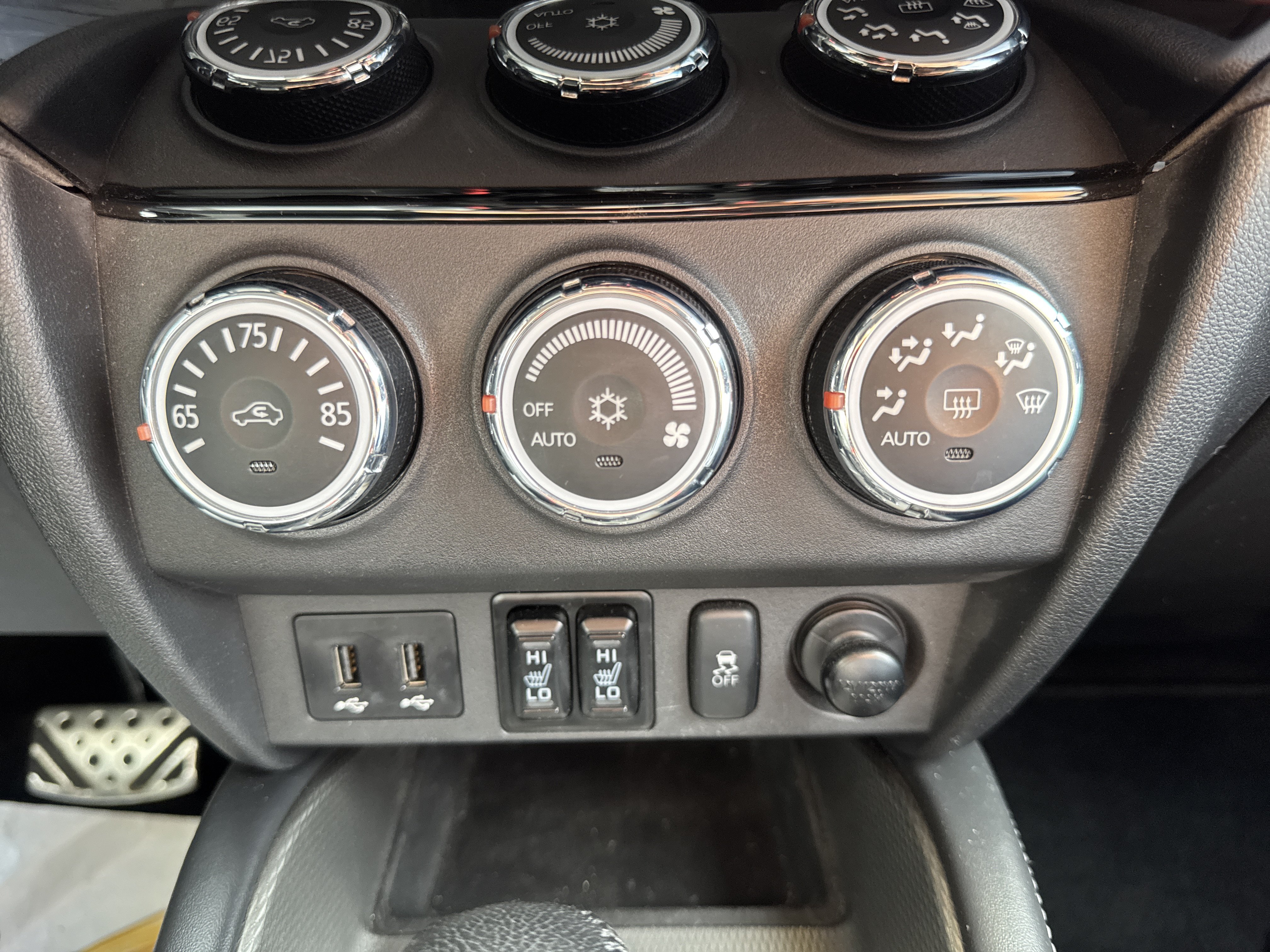 Used 2018 Mitsubishi Outlander Sport SEL AWD/4WD image 14