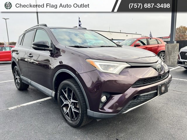 Used 2017 Toyota RAV4 SE image 11