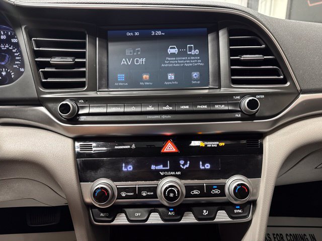 Used 2020 Hyundai Elantra SEL FWD image 10