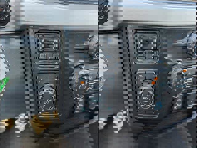 New 2026 Ford F350 XLT w/ 360-Degree Camera Package image 13