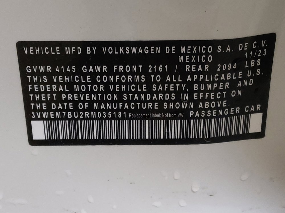 Used 2024 Volkswagen Jetta SE image 33