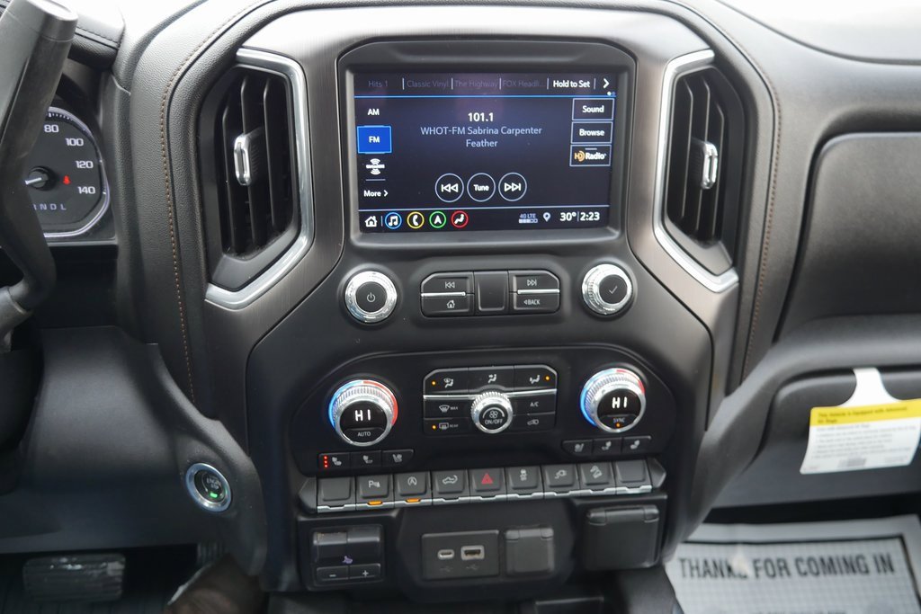 Used 2019 GMC Sierra 1500 AT4 w/ AT4 Premium Package image 16