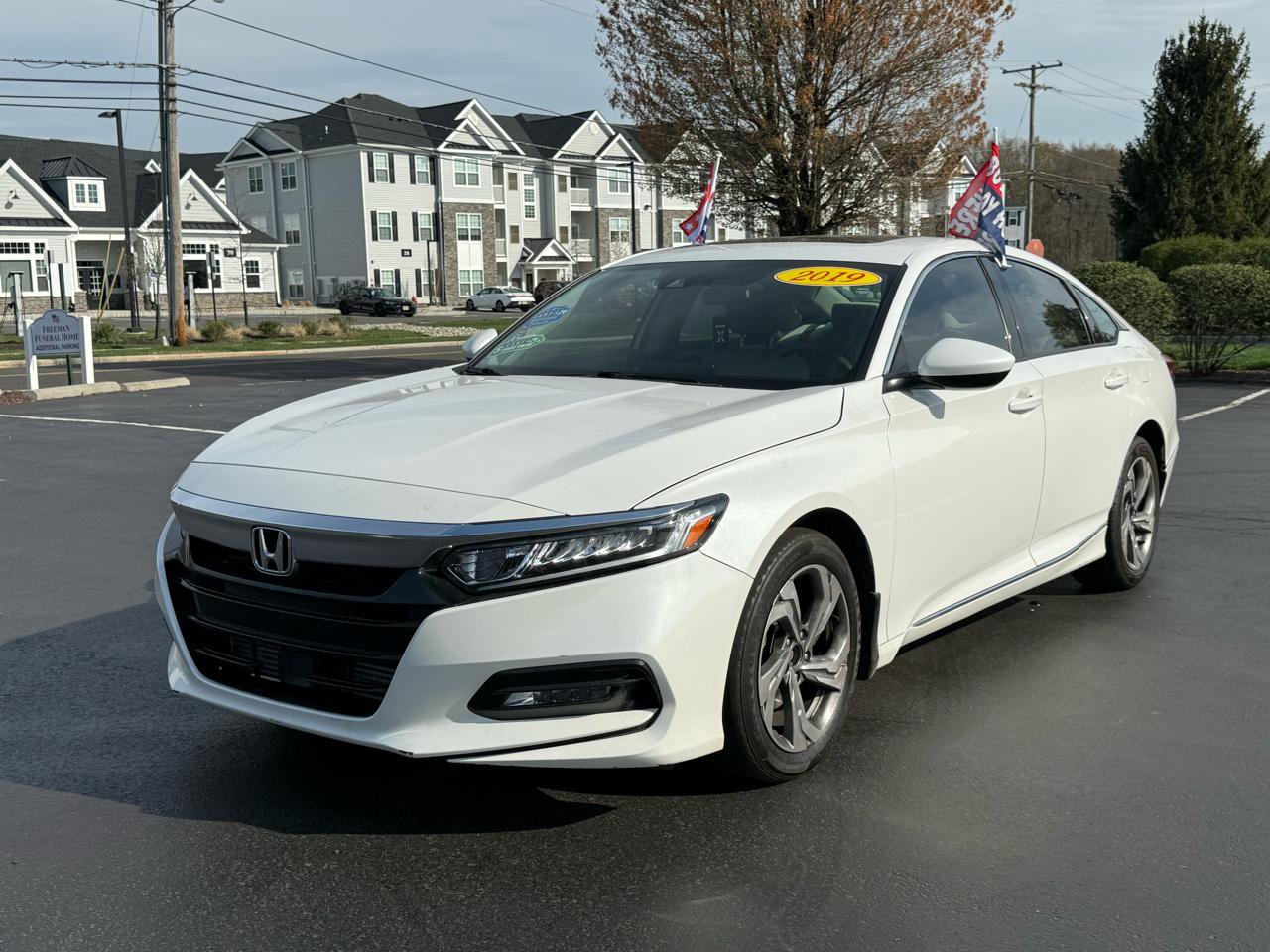 Used 2019 Honda Accord EX image 3