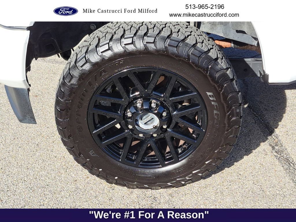 Used 2022 Ford F250 Lariat w/ Black Appearance Package image 9