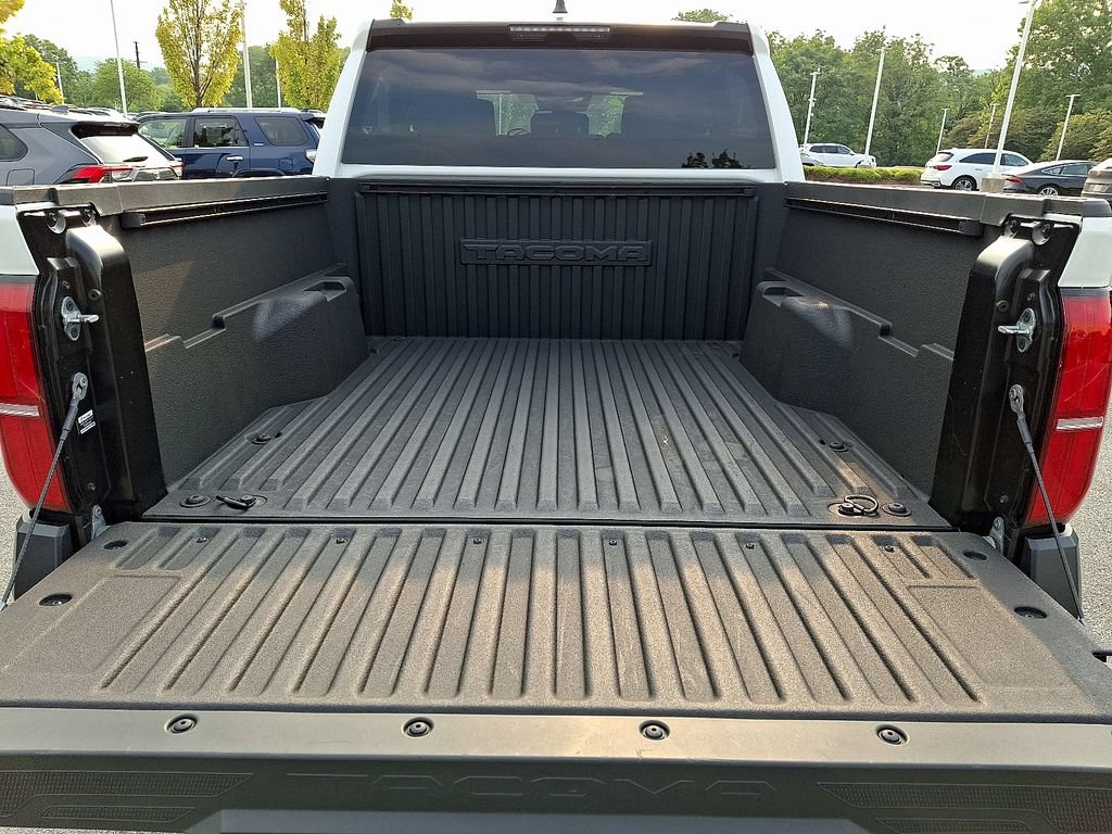 Used 2024 Toyota Tacoma SR RWD image 30
