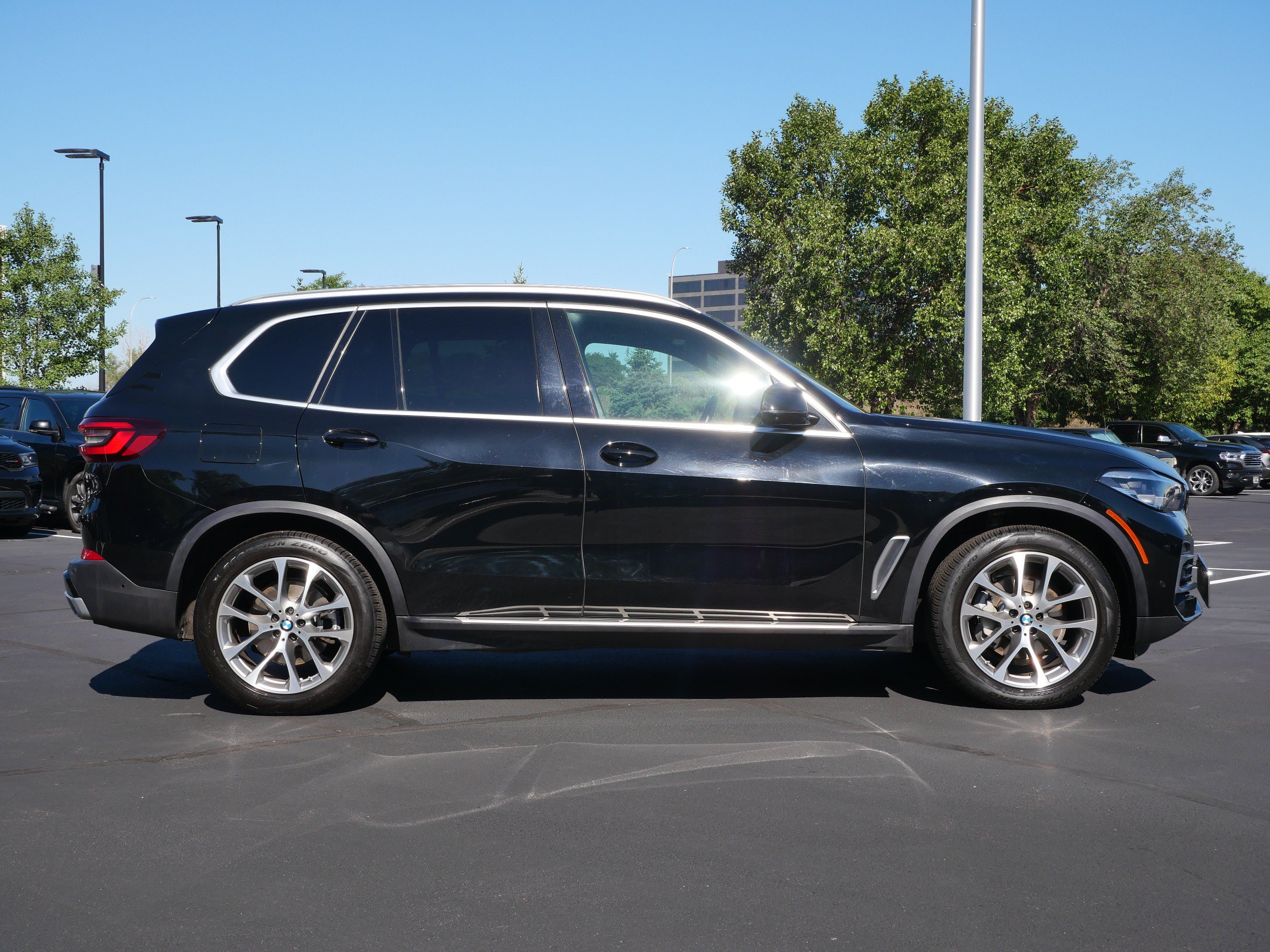 Used 2023 BMW X5 xDrive40i AWD/4WD image 6