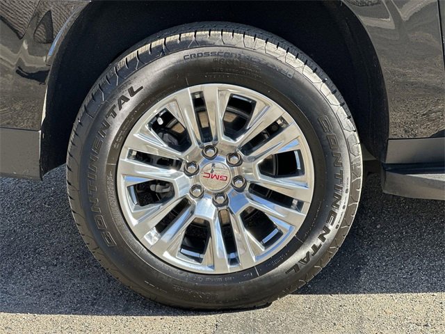 Used 2025 GMC Yukon XL Denali image 32