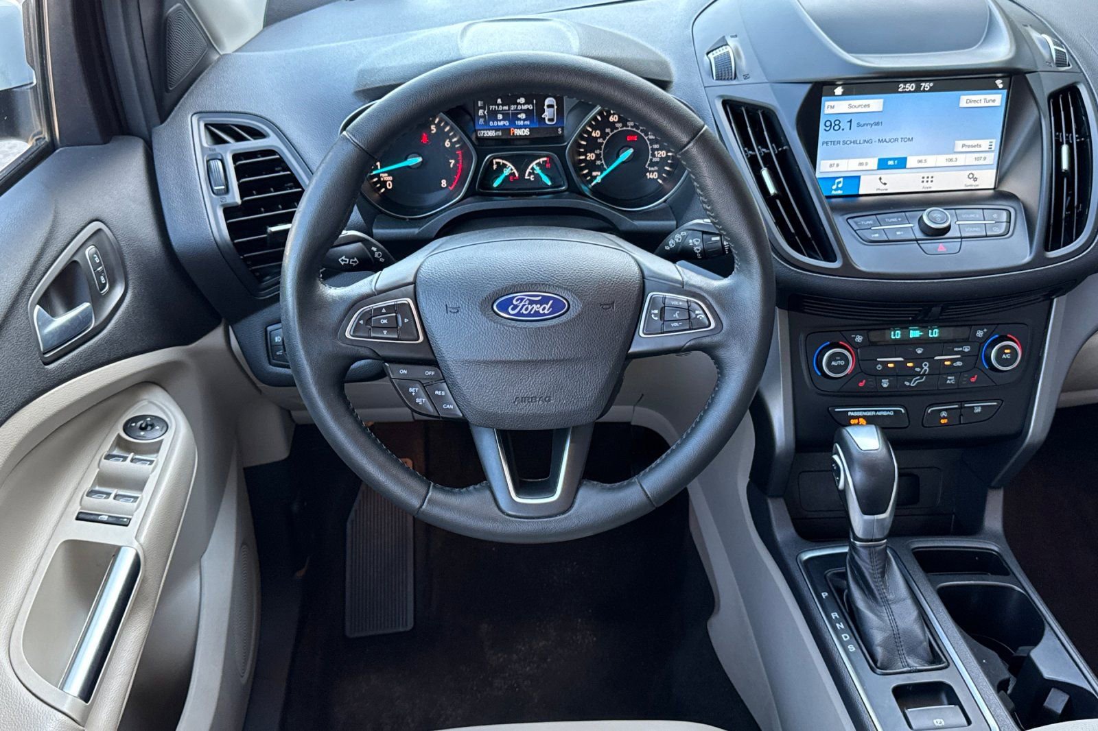 Used 2019 Ford Escape SEL image 13