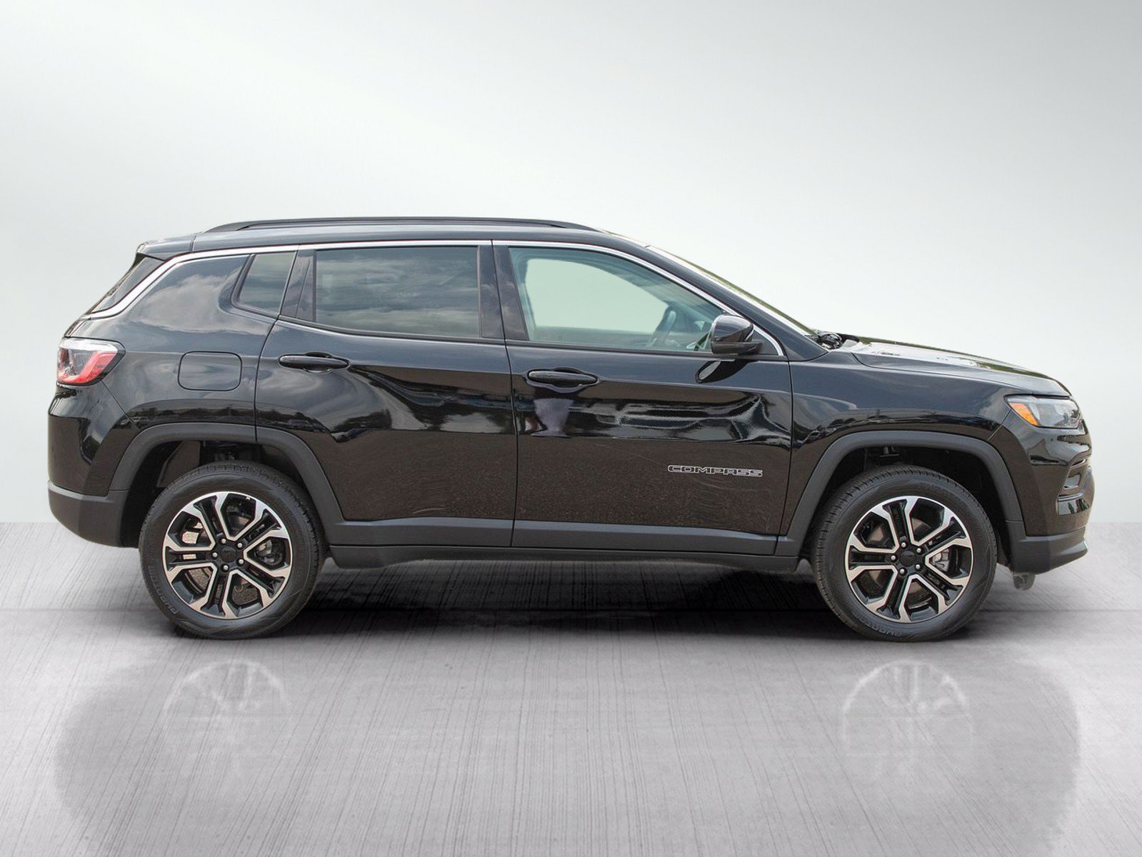Used 2022 Jeep Compass Limited AWD/4WD image 6