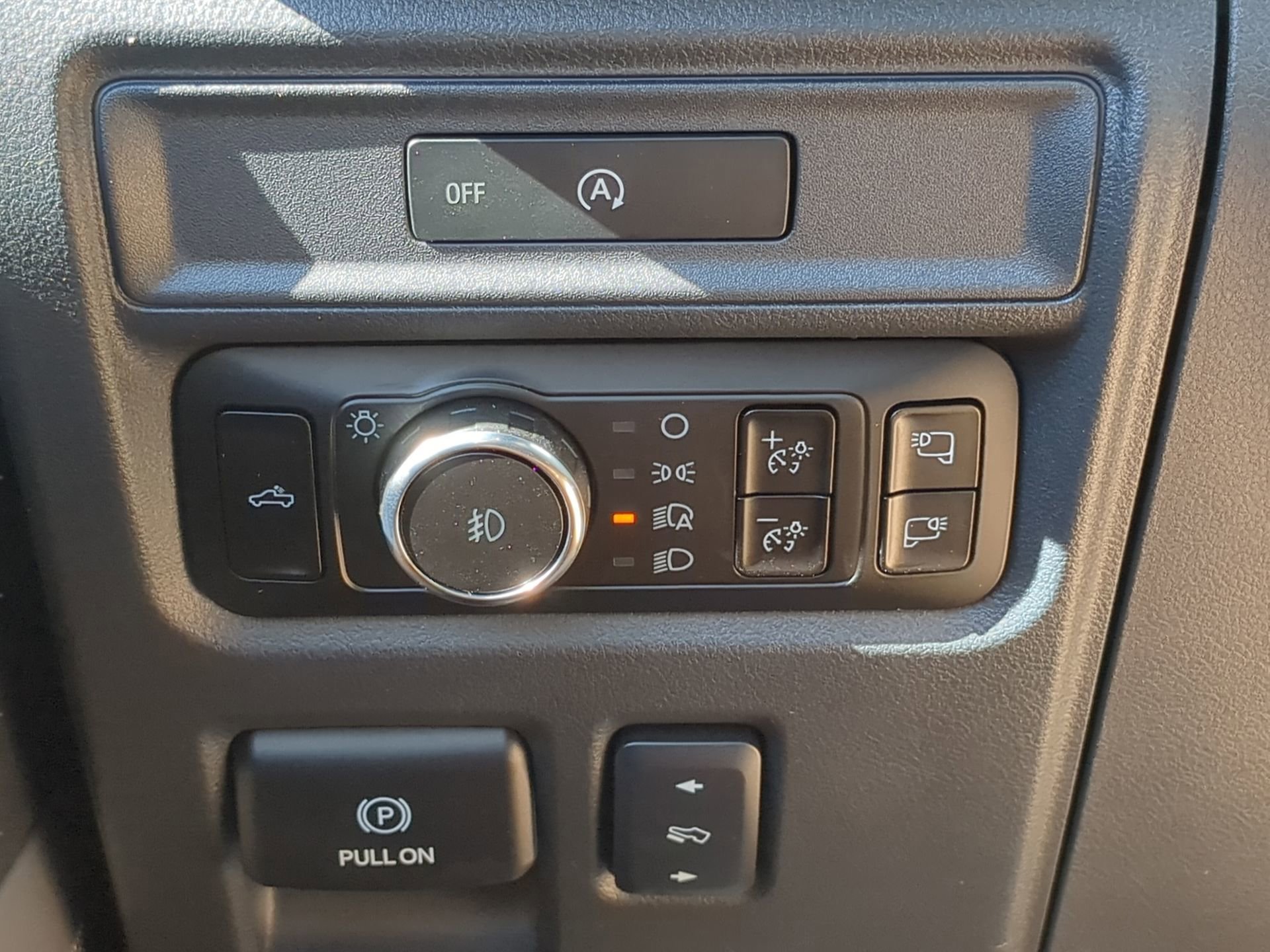 New 2025 Ford F150 Platinum w/ FX4 Off-Road Package image 60