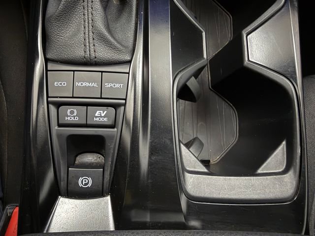Used 2025 Toyota Camry LE FWD image 21