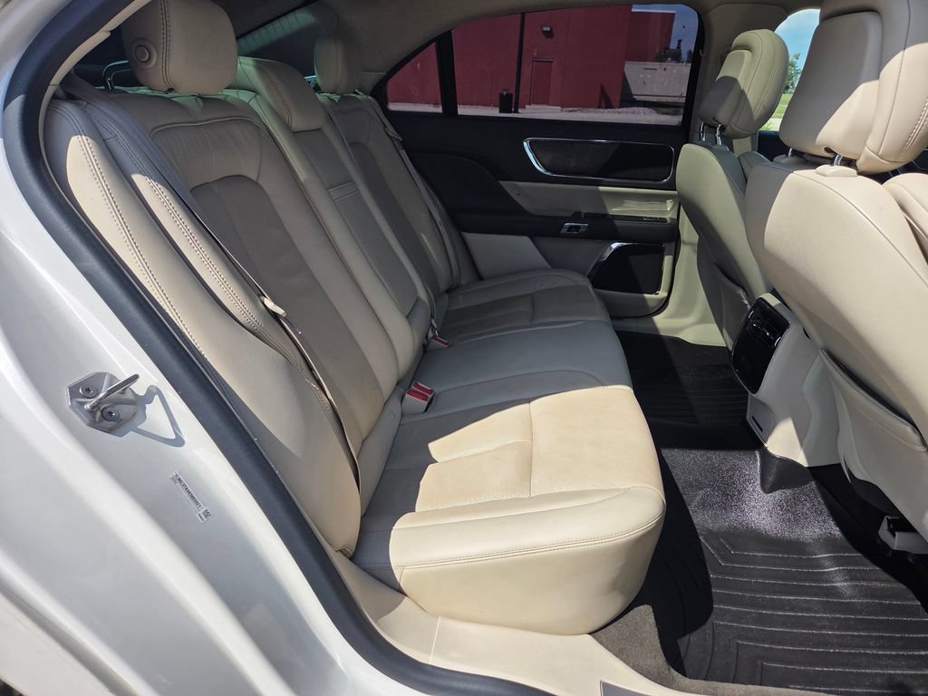 Used 2019 Lincoln Continental Select w/ Continental Climate Package AWD/4WD image 43