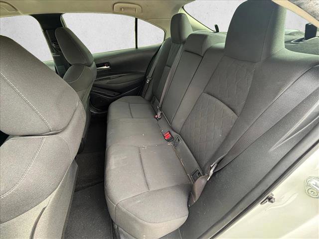 Used 2020 Toyota Corolla LE image 18