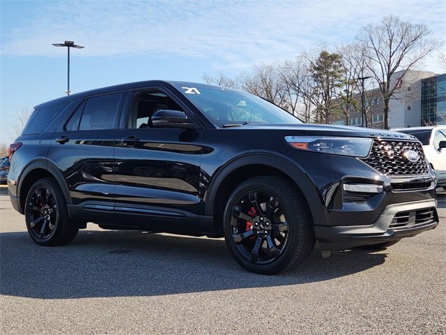 Used 2021 Ford Explorer ST w/ Equipment Group 401A image 4