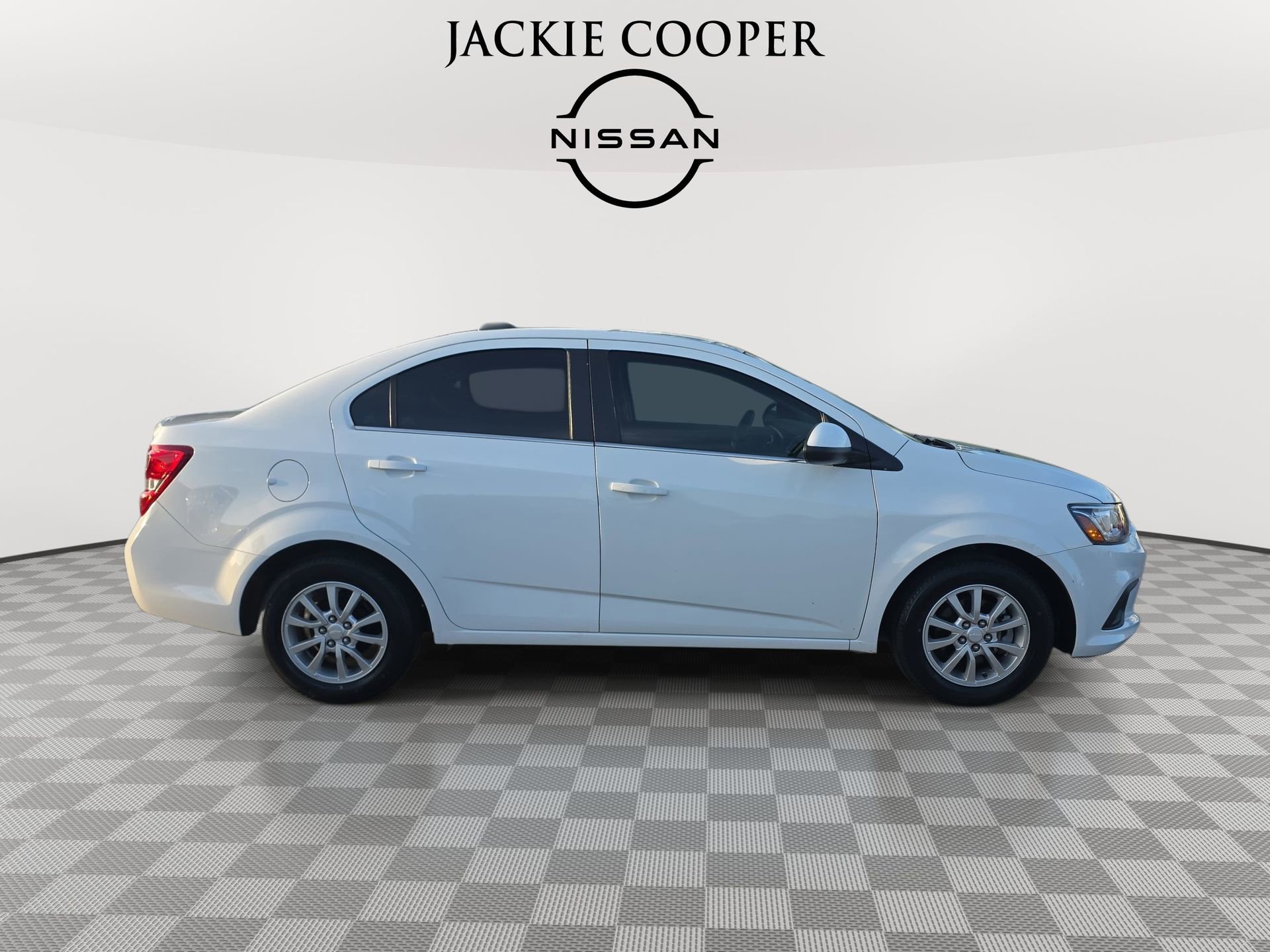 Used 2020 Chevrolet Sonic LT FWD image 4