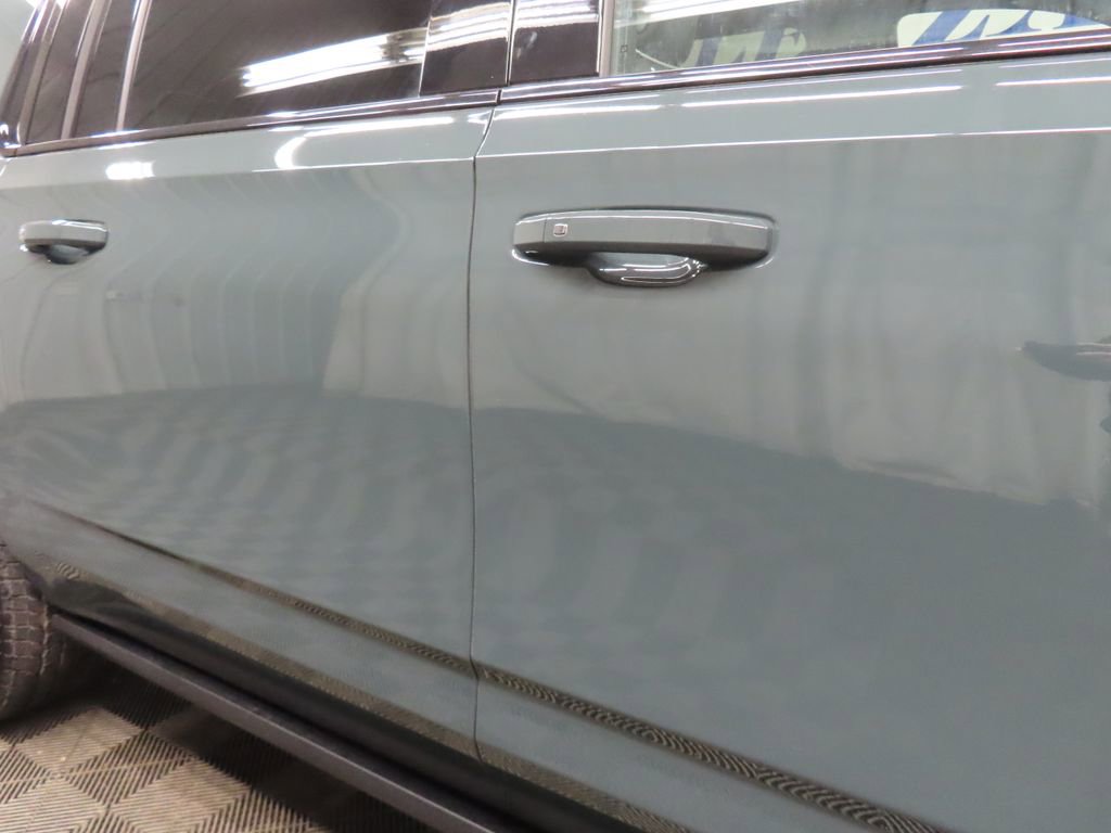 Used 2026 GMC Yukon XL AT4 Ultimate AWD/4WD image 37