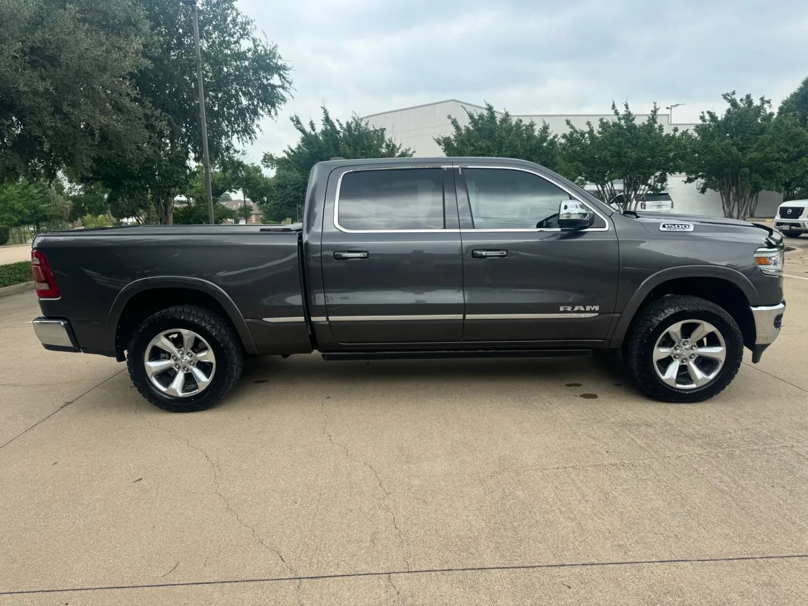 Used 2019 RAM 1500 Limited AWD/4WD image 5