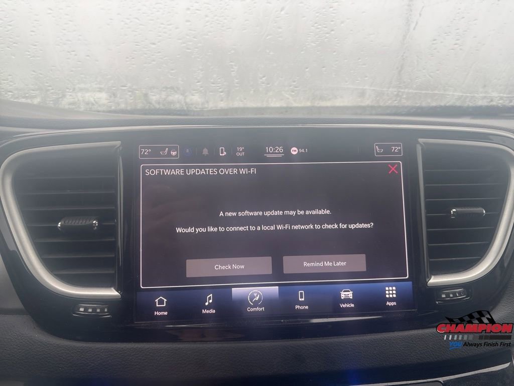 Used 2022 Chrysler Pacifica Touring-L image 20