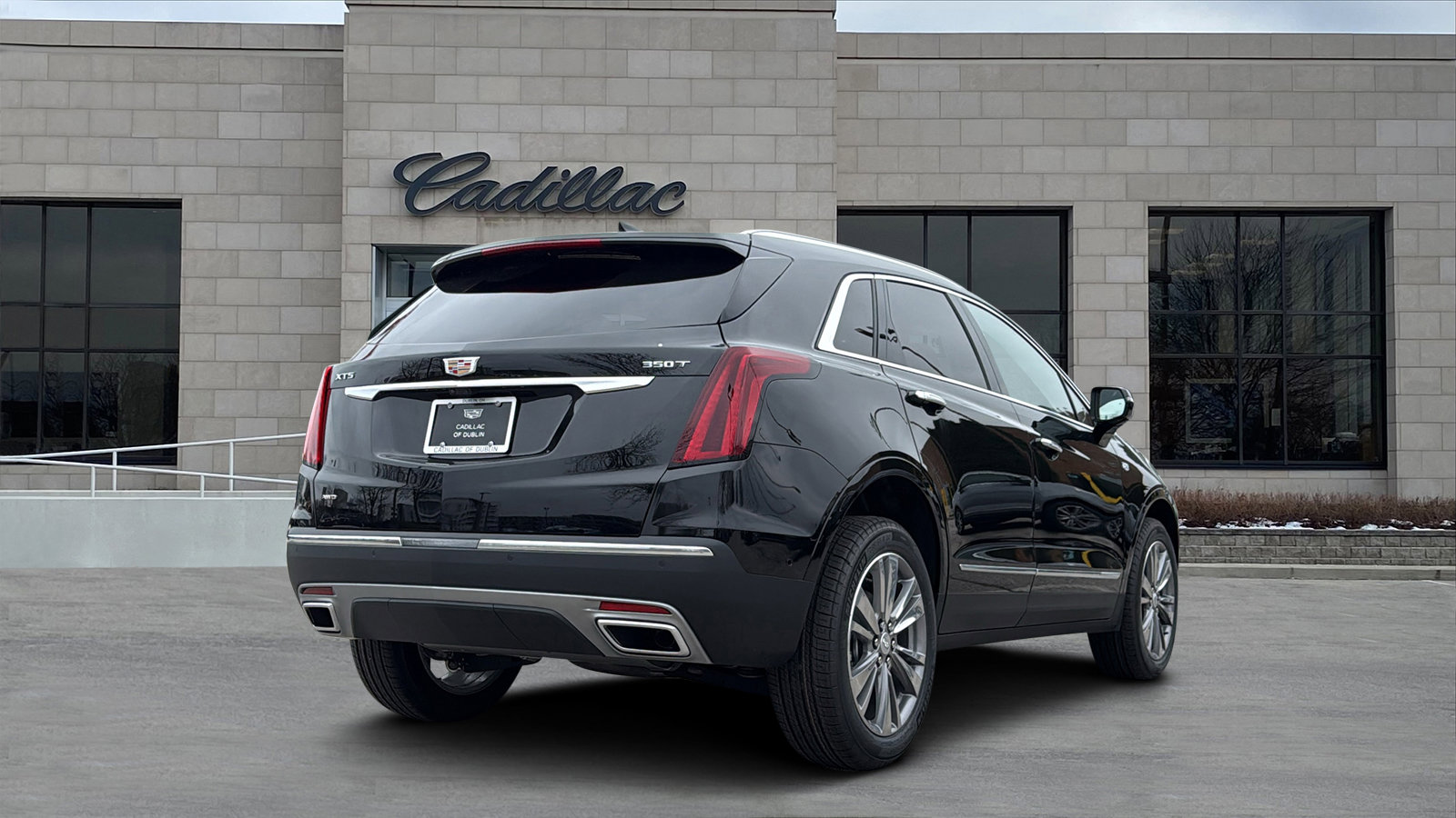 New 2026 Cadillac XT5 Premium Luxury w/ LPO, Floor Liner Package image 3