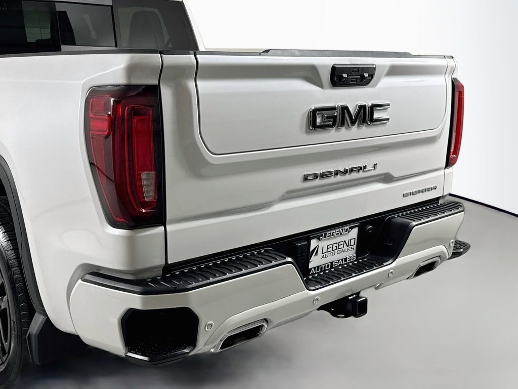 Used 2023 GMC Sierra 1500 Denali w/ Technology Package AWD/4WD image 8