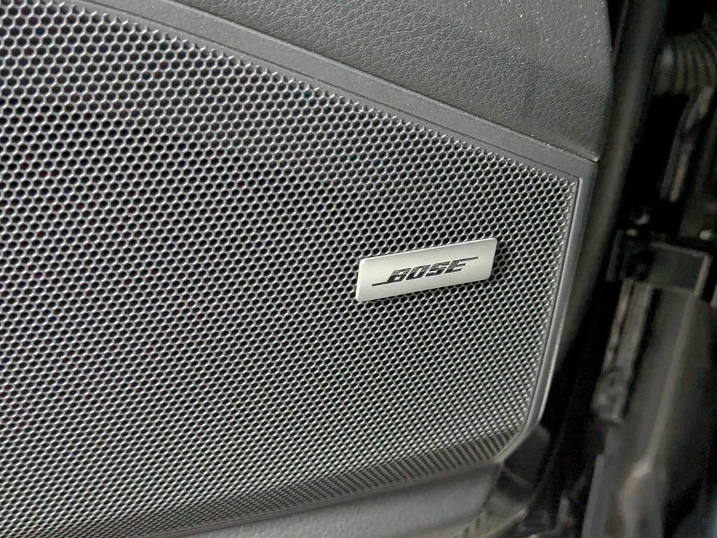 Used 2022 Porsche Cayenne Platinum Edition image 15