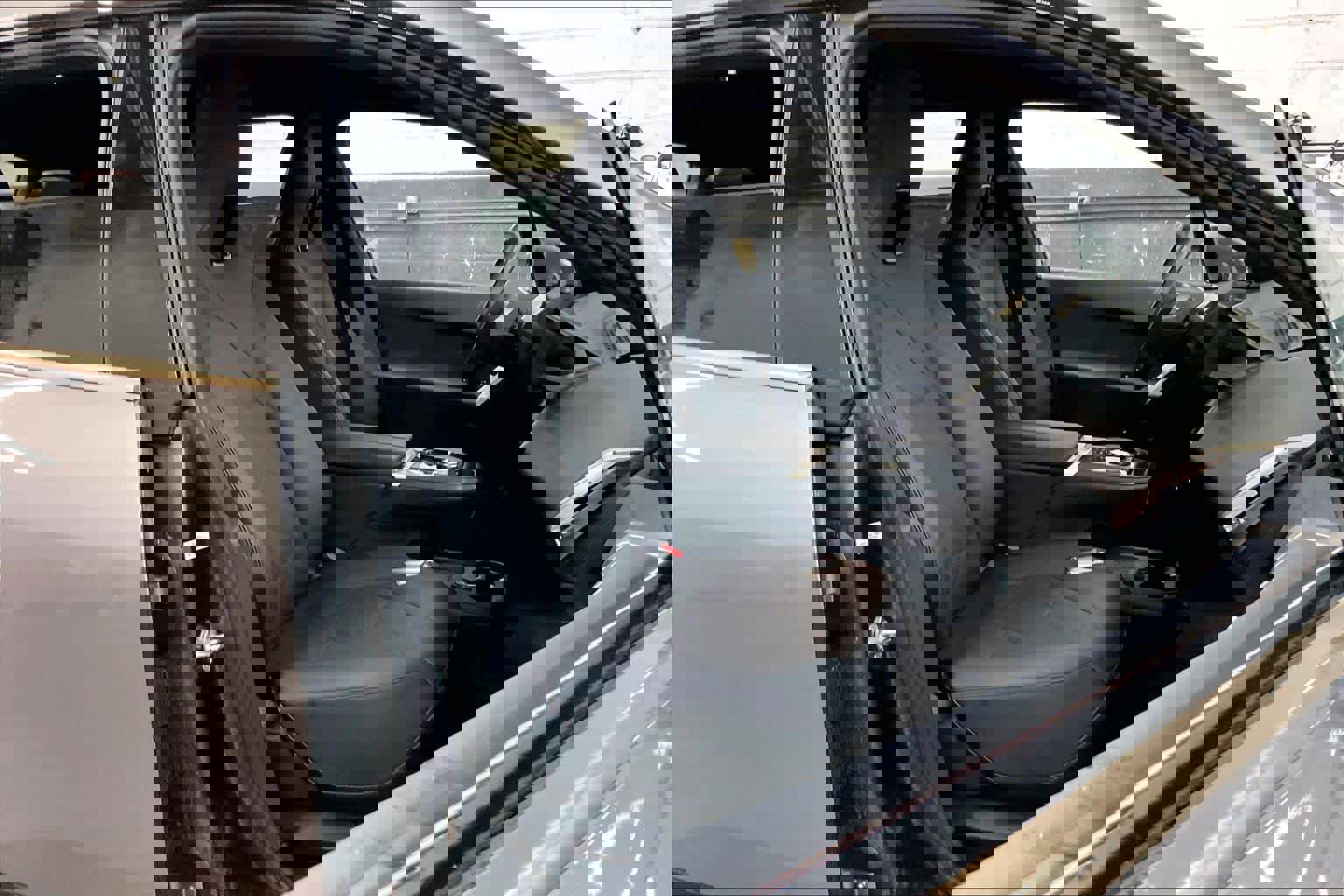 Used 2023 BMW iX xDrive50 image 10