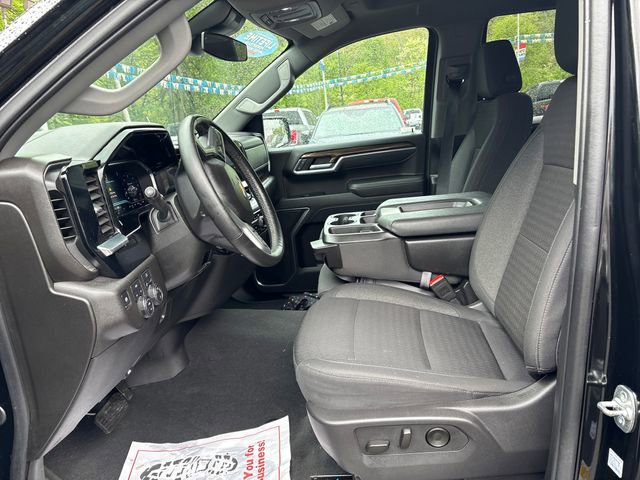 Used 2025 Chevrolet Silverado 1500 LT AWD/4WD image 9