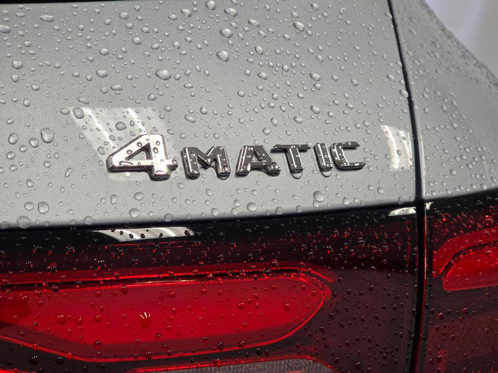 New 2026 Mercedes-Benz GLC 300 4MATIC image 32