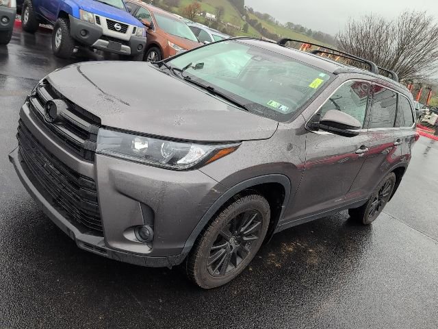 Used 2019 Toyota Highlander SE AWD/4WD image 4
