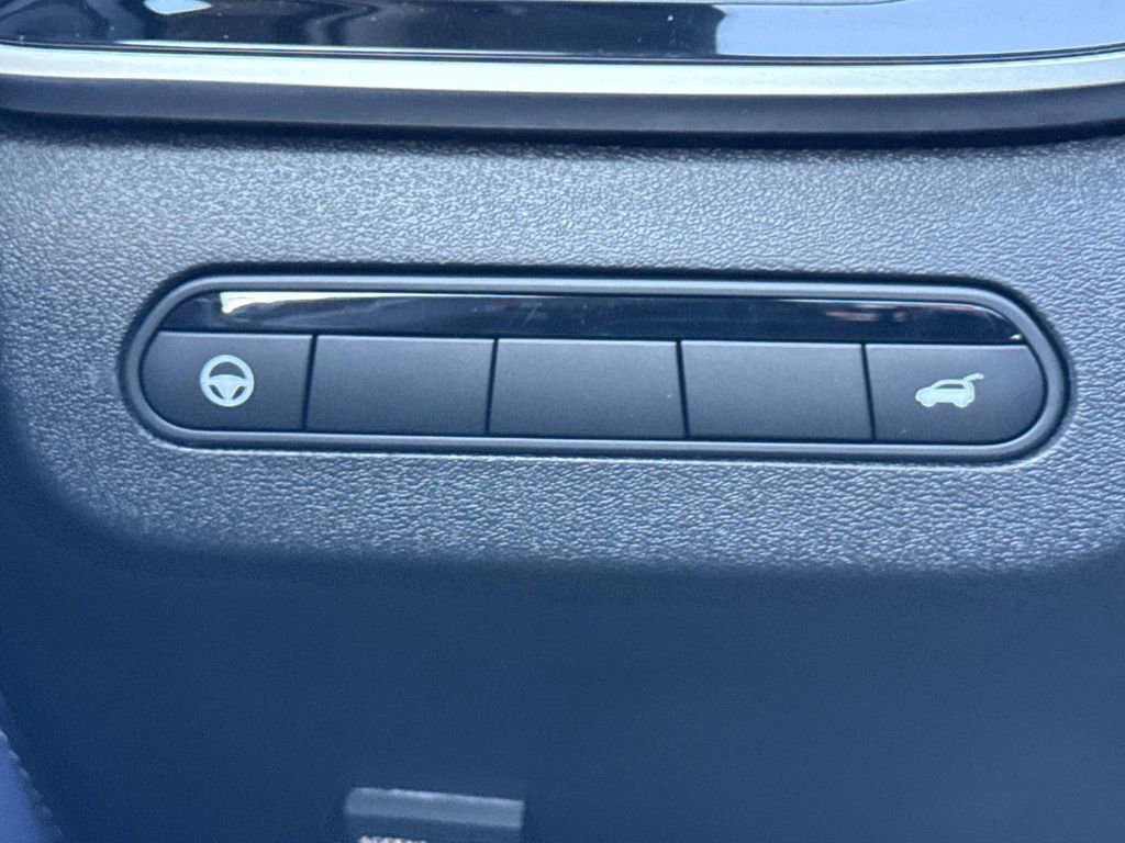 New 2026 INFINITI QX60 Sport image 13