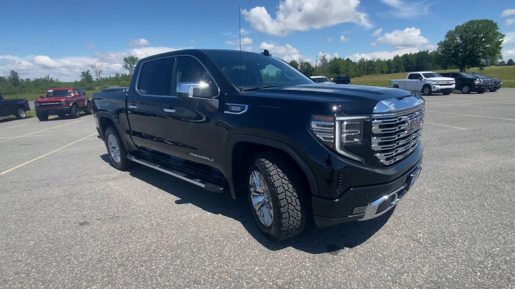 Certified 2023 GMC Sierra 1500 Denali w/ Technology Package AWD/4WD image 2