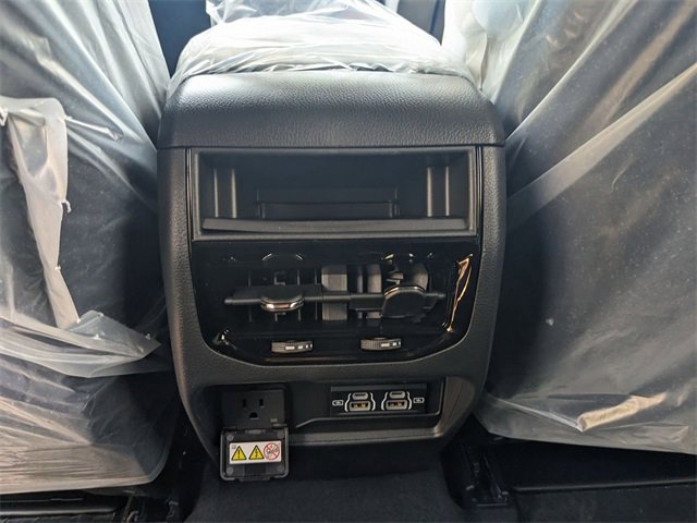 New 2025 Jeep Grand Cherokee Laredo X w/ Luxury Tech Group I image 11