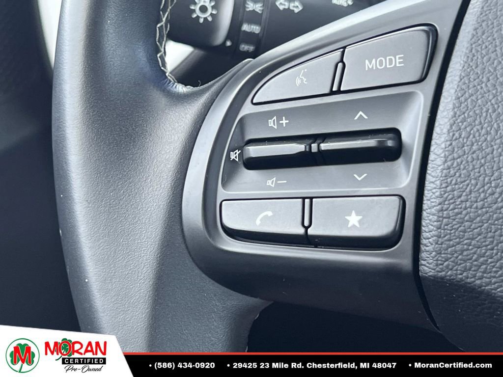 Used 2023 Hyundai Venue Limited FWD image 27
